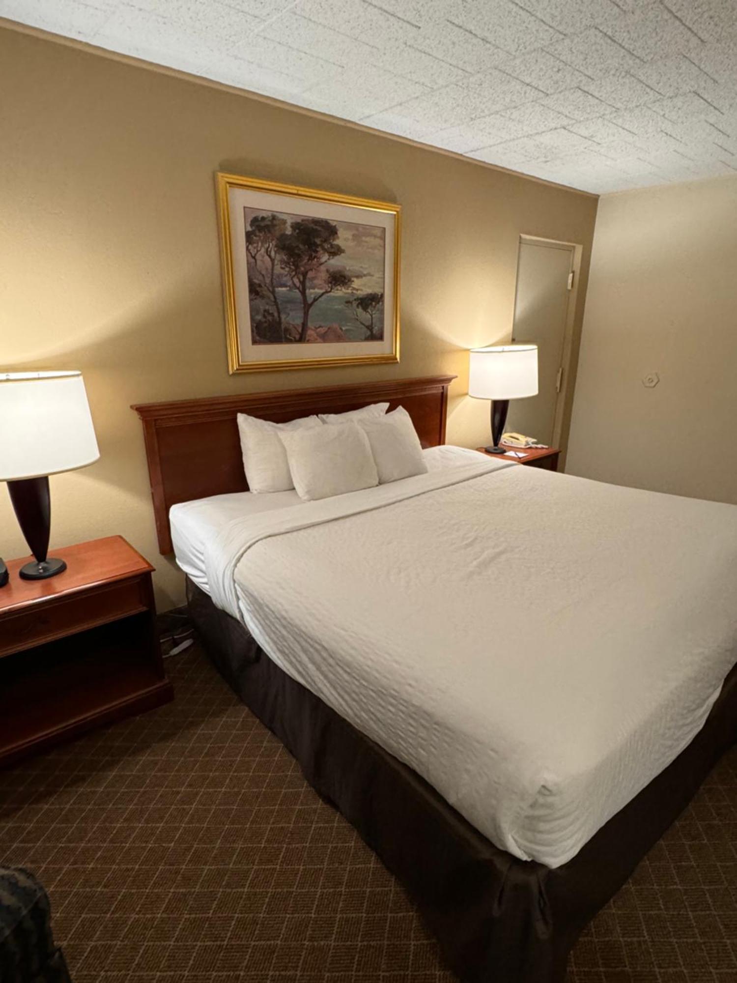 Clarion Inn Frederick Event Center Zewnętrze zdjęcie