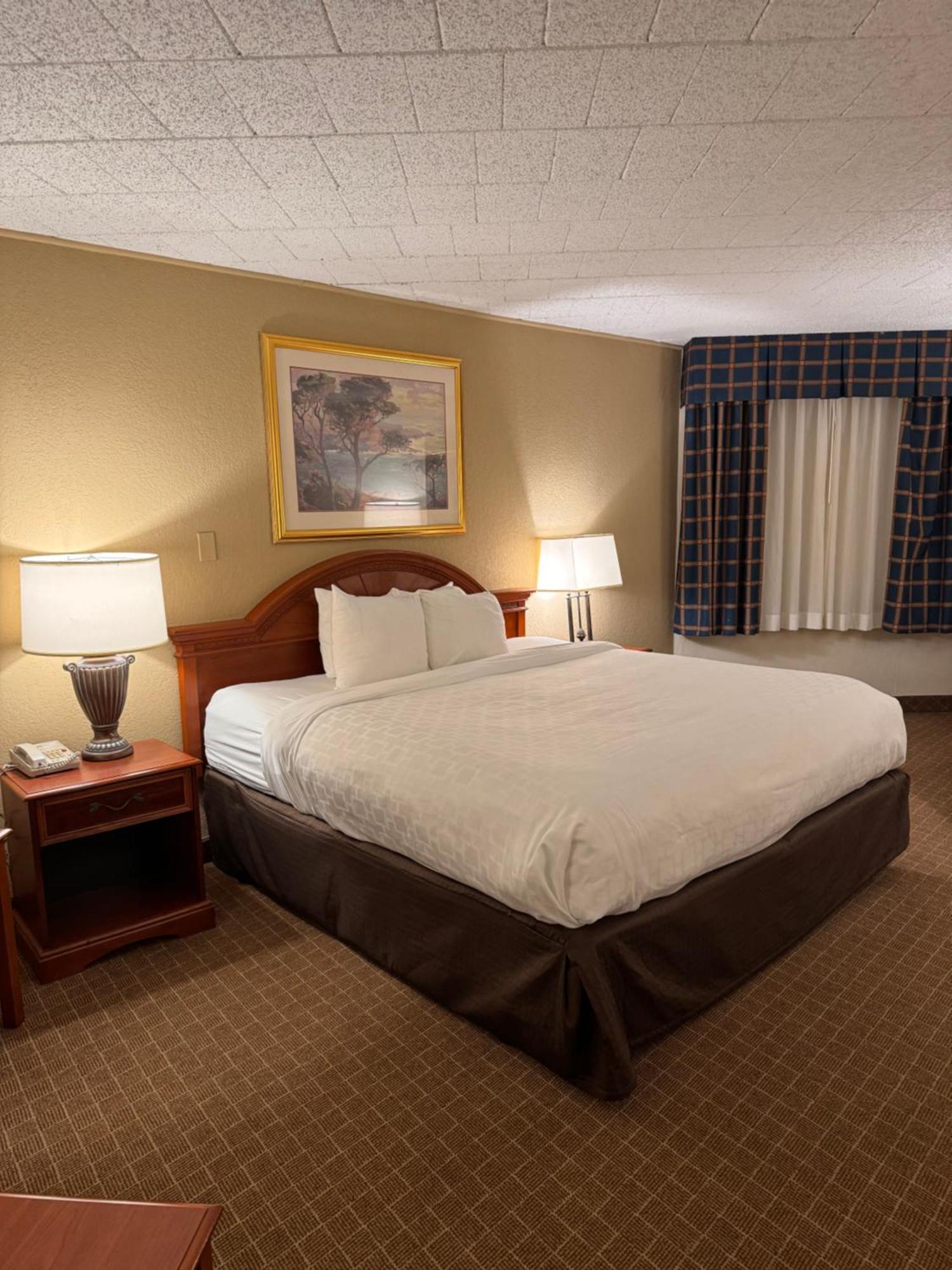 Clarion Inn Frederick Event Center Zewnętrze zdjęcie